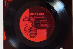 Duck Stab - 7" - RR 8