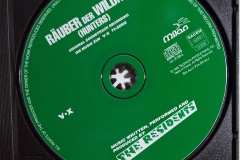 Hunters - cd4b