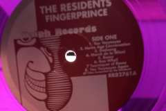 Fingerprince-vinyl-12