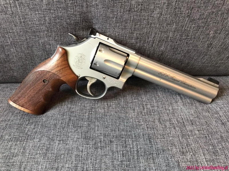 S&W 686 Target Champion
