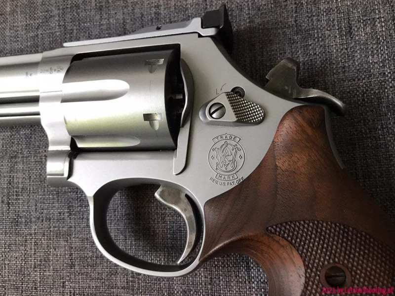 S&W 686 Target Champion