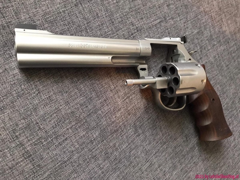 S&W 686 Target Champion