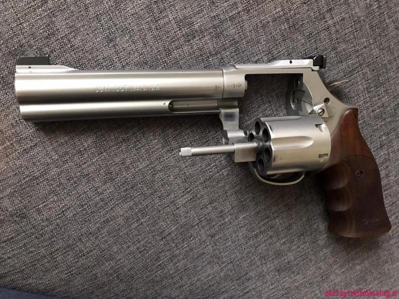 S&W 686 Target Champion