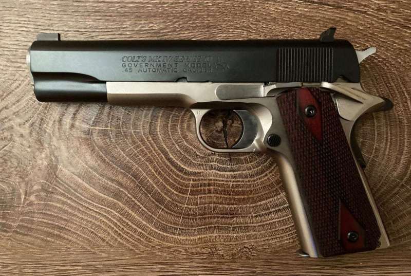 COLT MK IV Series 70 Government, cal.45, stainless/duotone