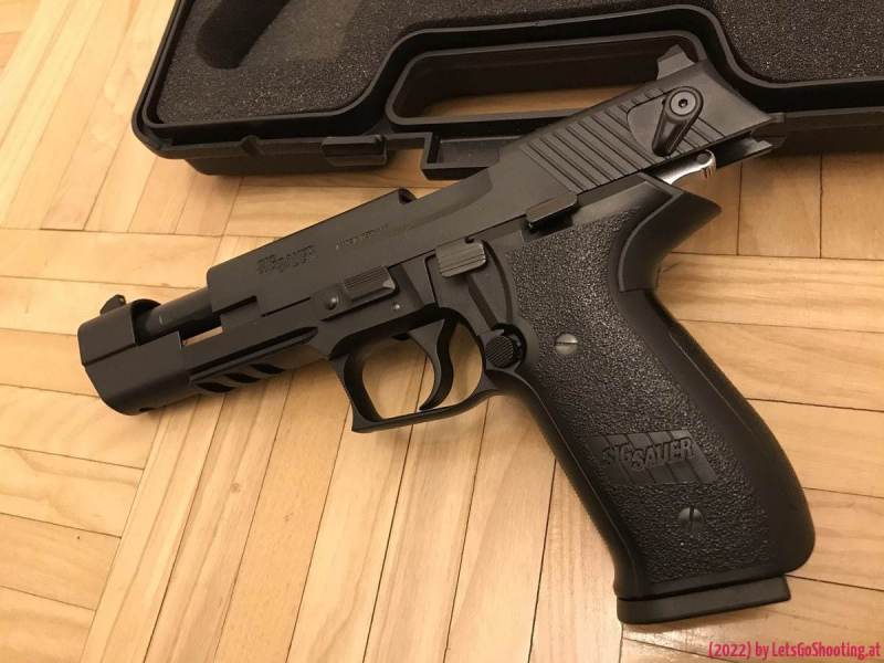 Sig-Sauer-Mosquito-05