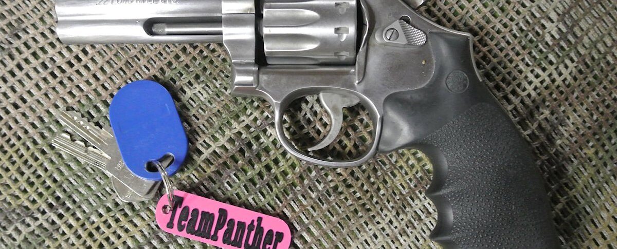 S&W 617 4" 10 shooter in .22lr