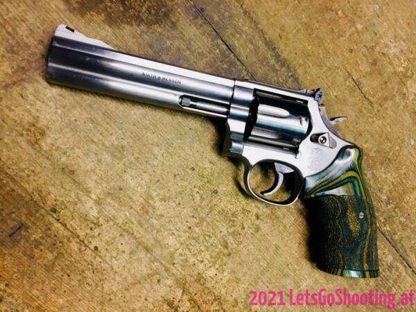S & W S & W