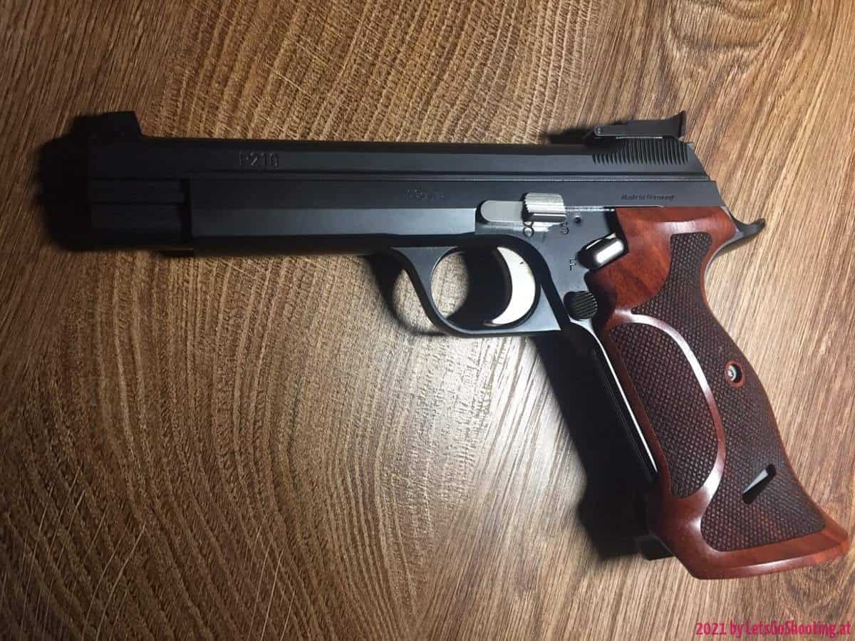 SIG-SAUER P210 LEGEND 04 SIG-SAUER P210 LEGEND 04