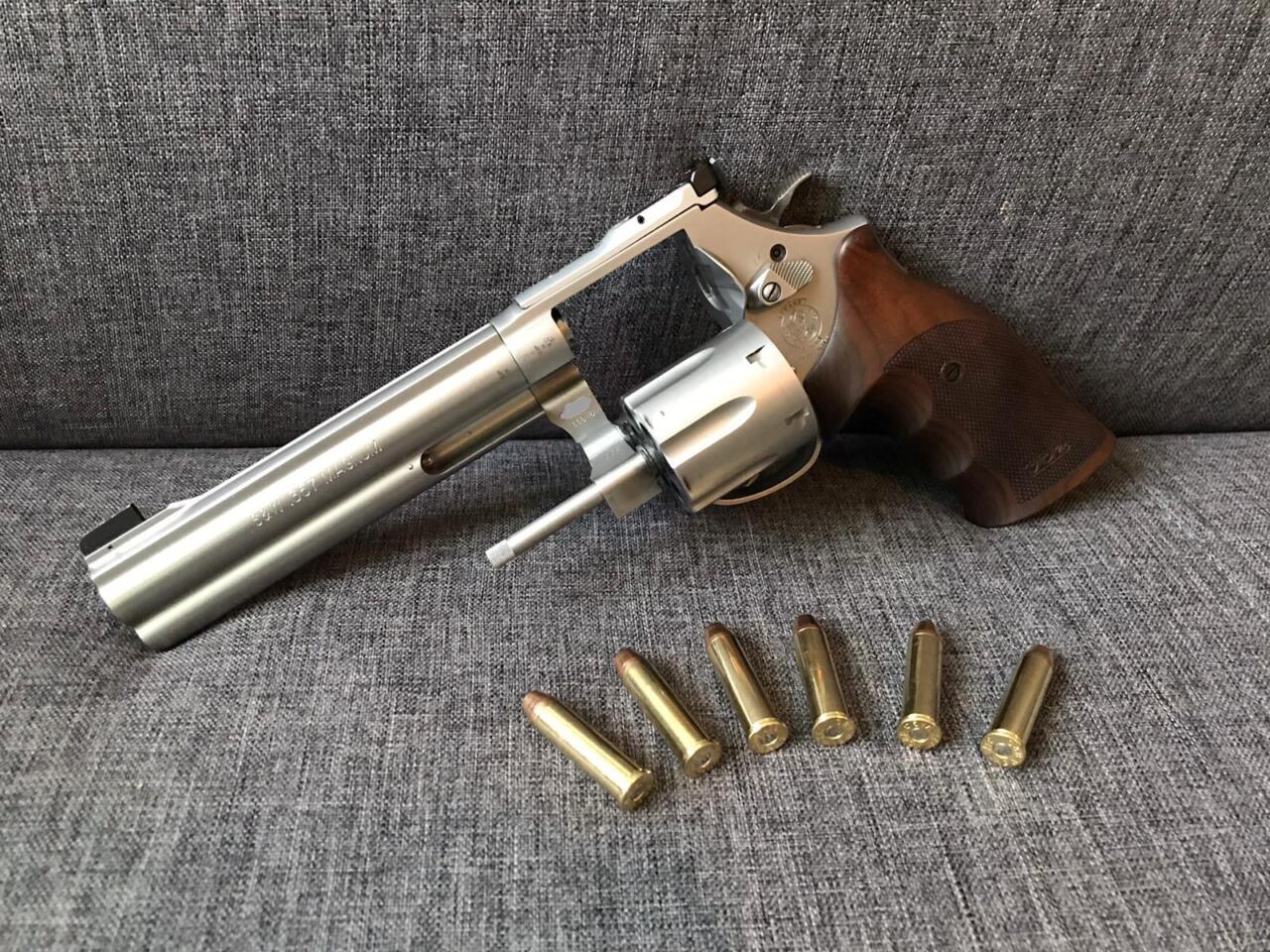 S&amp;amp;W 686 Target Champion
