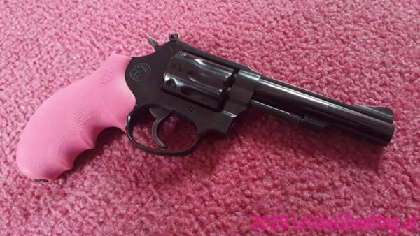 Taurus Mod 94 - .22lr, Hogue grips Taurus Mod 94 - .22lr, Hogue grips